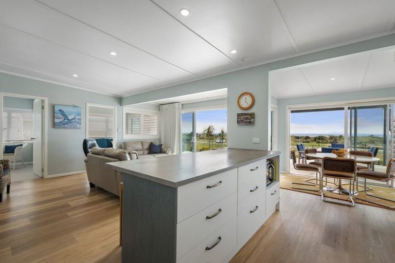 Photo of property in 138 Seaforth Road, Waihi Beach, 3611