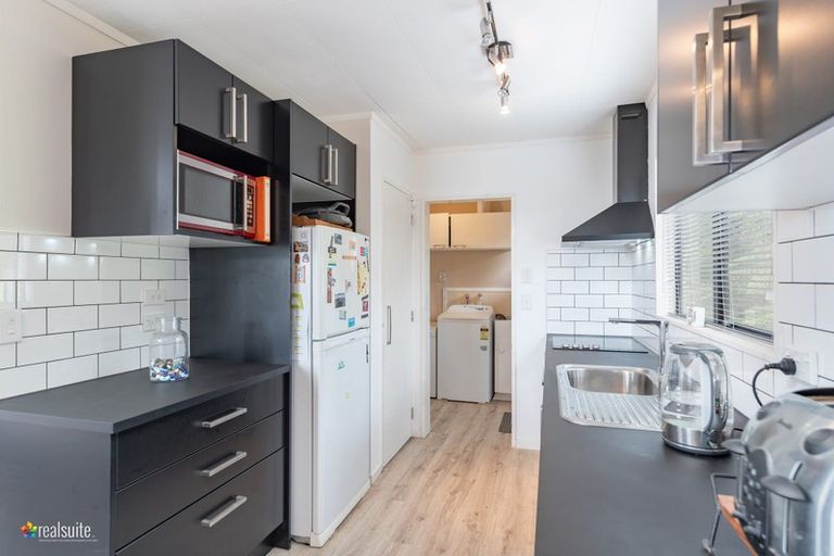 Photo of property in 35 Almora View, Ascot Park, Porirua, 5024