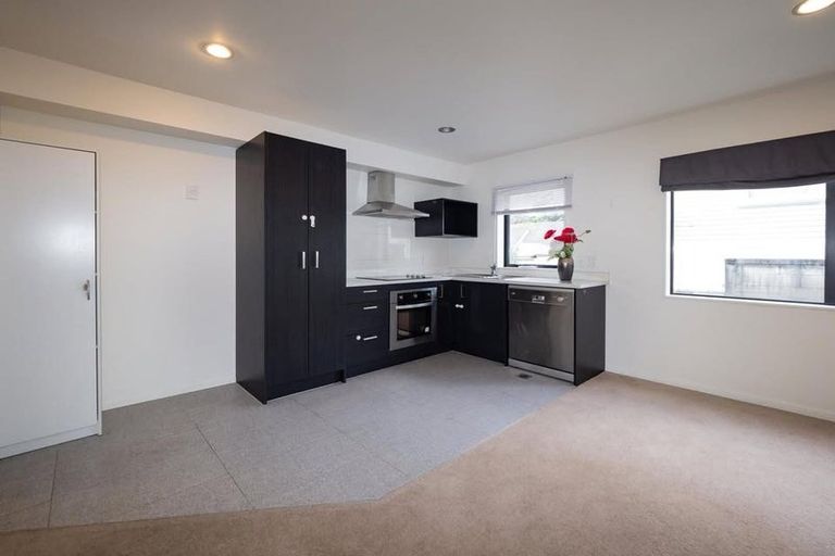 Photo of property in 11 Gordon Place, Newtown, Wellington, 6021