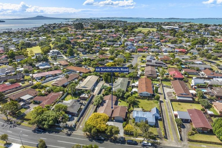 Photo of property in 66 Sunderlands Road, Half Moon Bay, Auckland, 2012