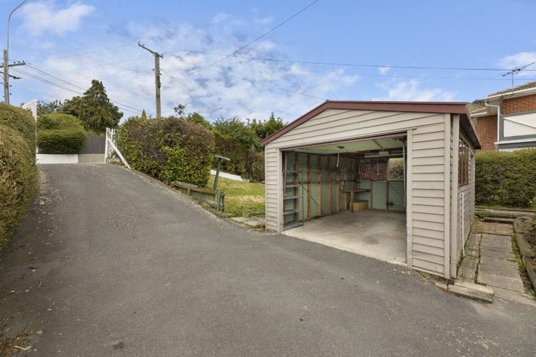 Photo of property in 4 Middleton Road, Kew, Dunedin, 9012