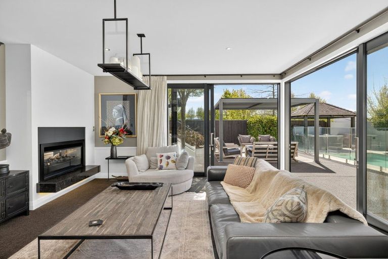 Photo of property in 17 Chesterfield Place, Rangiora, 7400