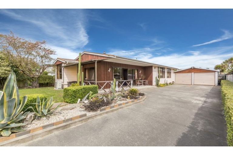 Photo of property in 5 Ourbridge Street, Kainga, Christchurch, 8083