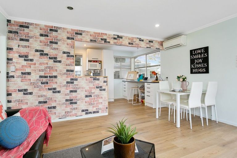 Photo of property in 2 Swift Place, Leamington, Cambridge, 3432