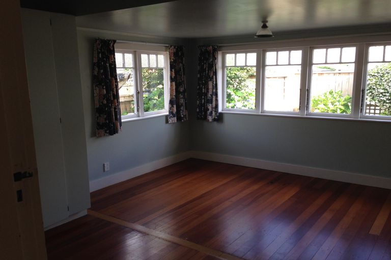 Photo of property in 36 Clare Street, Cambridge, 3434