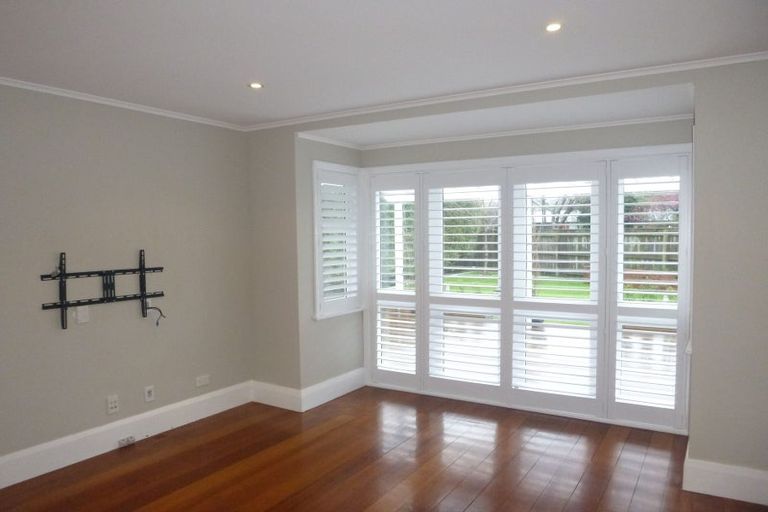 Photo of property in 160 Kings Crescent, Hutt Central, Lower Hutt, 5010