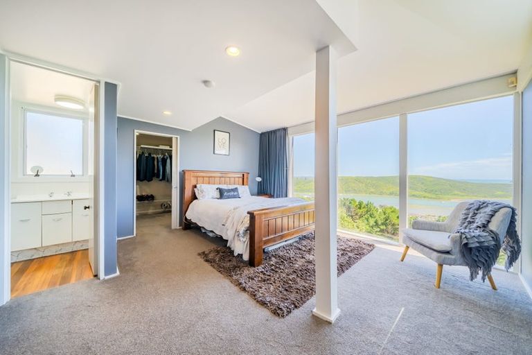 Photo of property in 13 Ettrick Grove, Papakowhai, Porirua, 5024