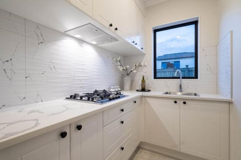 Photo of property in 2 Riwai Street, Flat Bush, Auckland, 2019