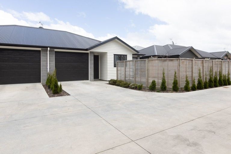Photo of property in 5/35 North Ridge Drive, Rototuna North, Hamilton, 3210