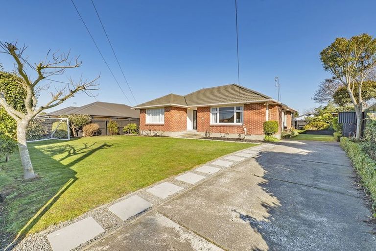 Photo of property in 25 Munro Street, Redwood, Christchurch, 8051