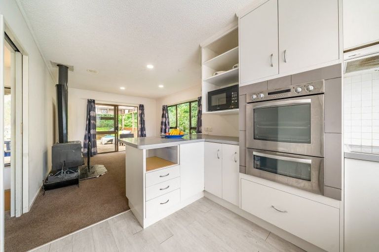 Photo of property in 14 Westhaven Drive, Tawa, Wellington, 5028