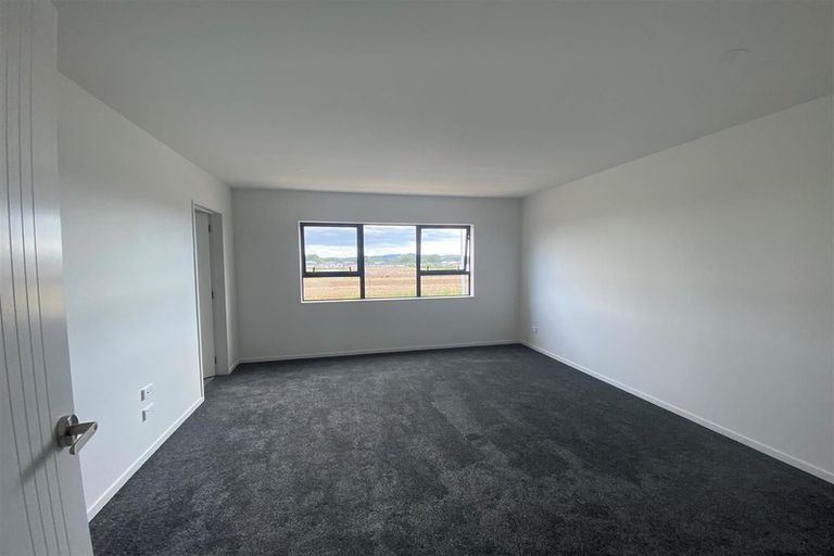 Photo of property in 9 Kairakau Street, Takanini, 2110