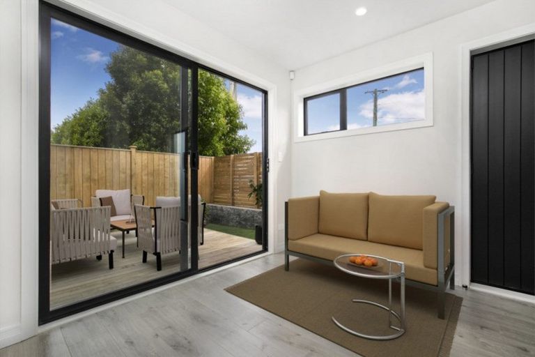 Photo of property in 1/8 Knight Avenue, Mount Albert, Auckland, 1025