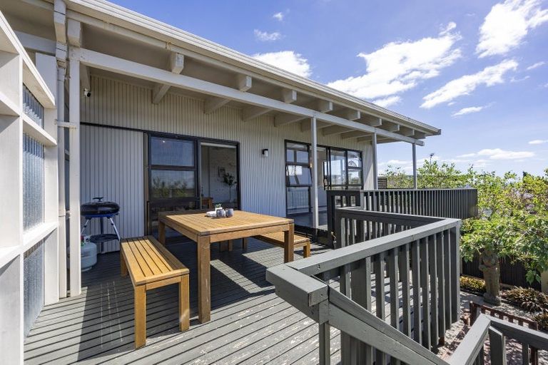 Photo of property in 219 Royal Road, Massey, Auckland, 0614