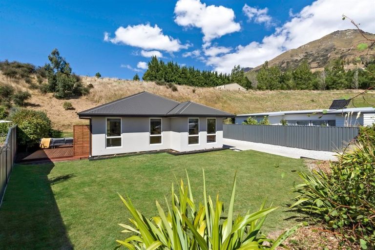 Photo of property in 76 Risinghurst Terrace, Lower Shotover, Queenstown, 9304