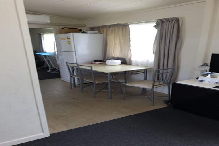 Photo of property in 37a Paramu Avenue, Birkdale, Auckland, 0626