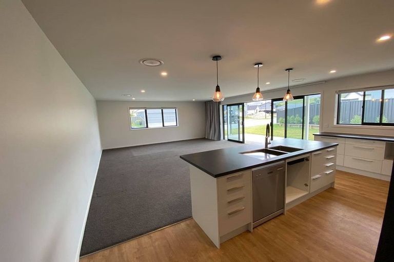 Photo of property in 35 Silver Street, Lower Shotover, Queenstown, 9304