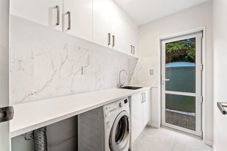 Photo of property in 40a Acacia Road, Torbay, Auckland, 0632
