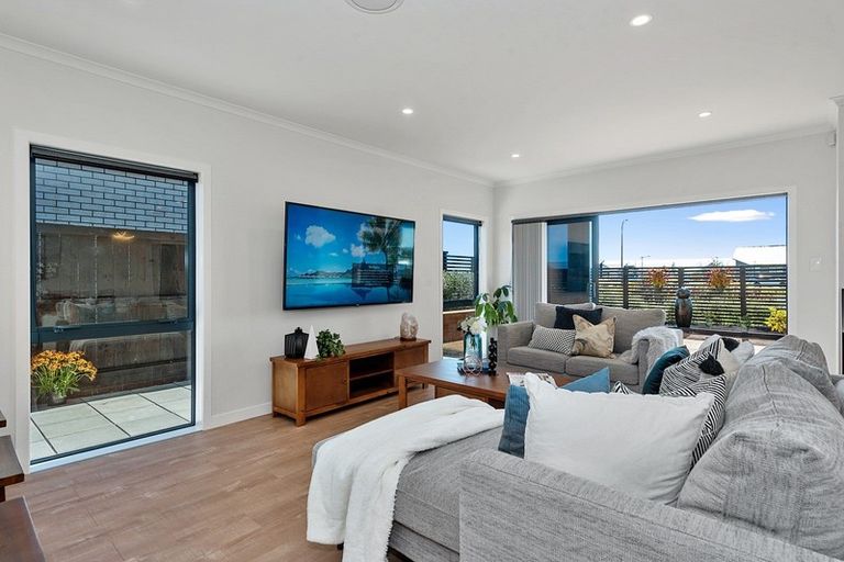 Photo of property in 5 Lissaman Place, Chartwell, Hamilton, 3210