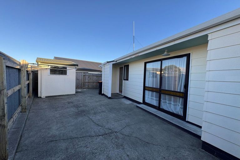Photo of property in 15 Hillcrest Drive, Kelvin Grove, Palmerston North, 4414