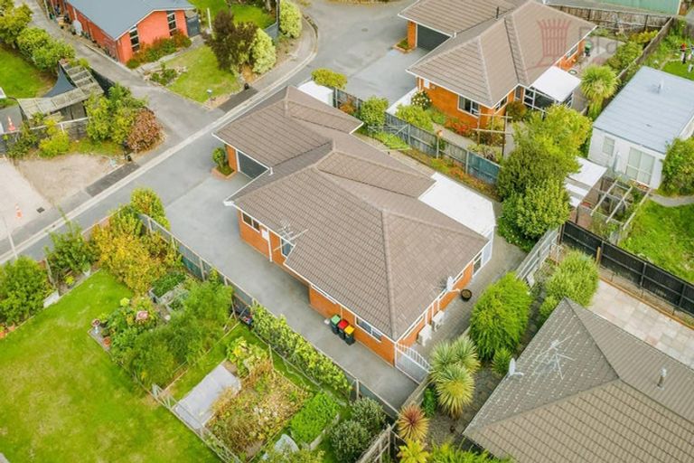 Photo of property in 1/61a Strathfield Avenue, Dallington, Christchurch, 8061