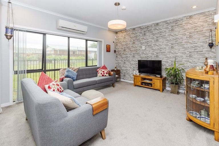 Photo of property in 2/2 Shakespeare Avenue, Enderley, Hamilton, 3214