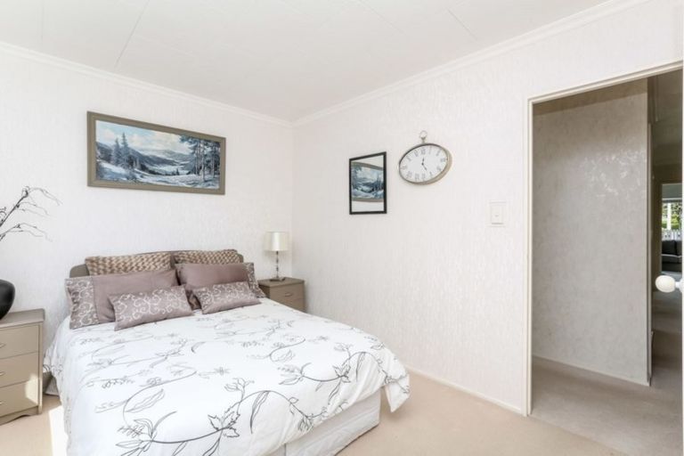 Photo of property in 7 Tukapa Street, Westown, New Plymouth, 4310