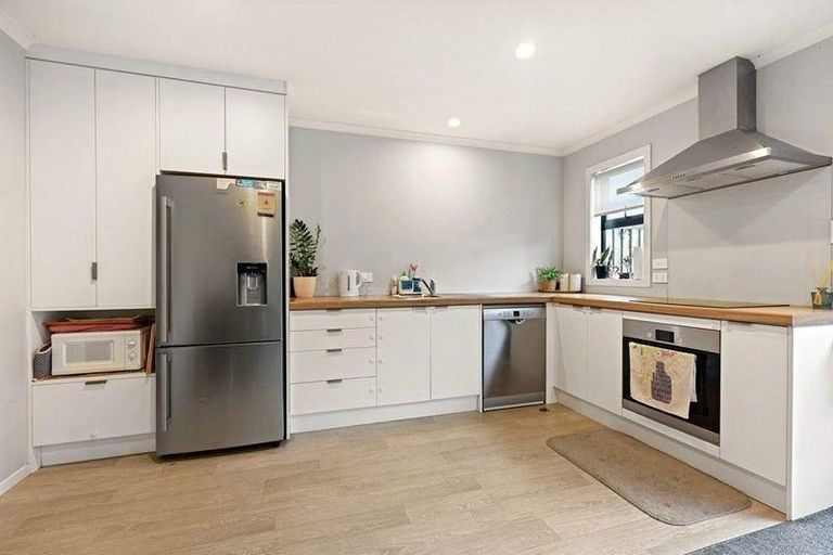 Photo of property in 1/3 Charlemont Street, Whitiora, Hamilton, 3200