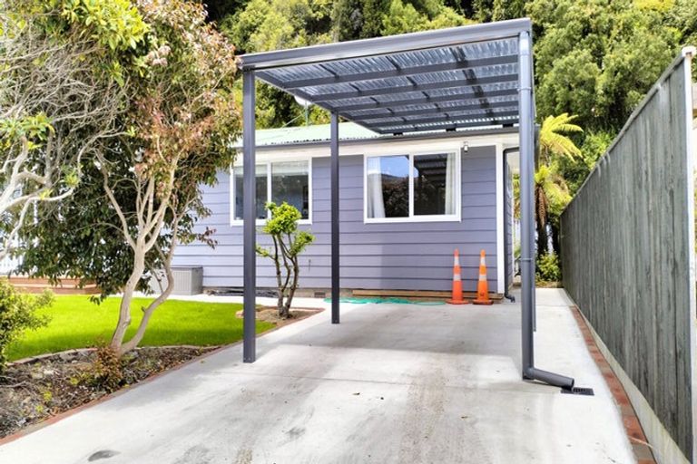 Photo of property in 562 Main Road North, Timberlea, Upper Hutt, 5018