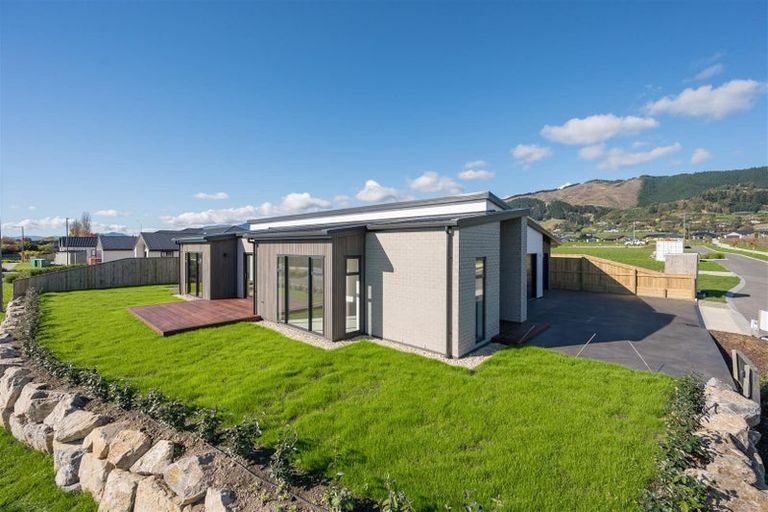 Photo of property in 38 Greenway Crescent, Hope, Richmond, 7020