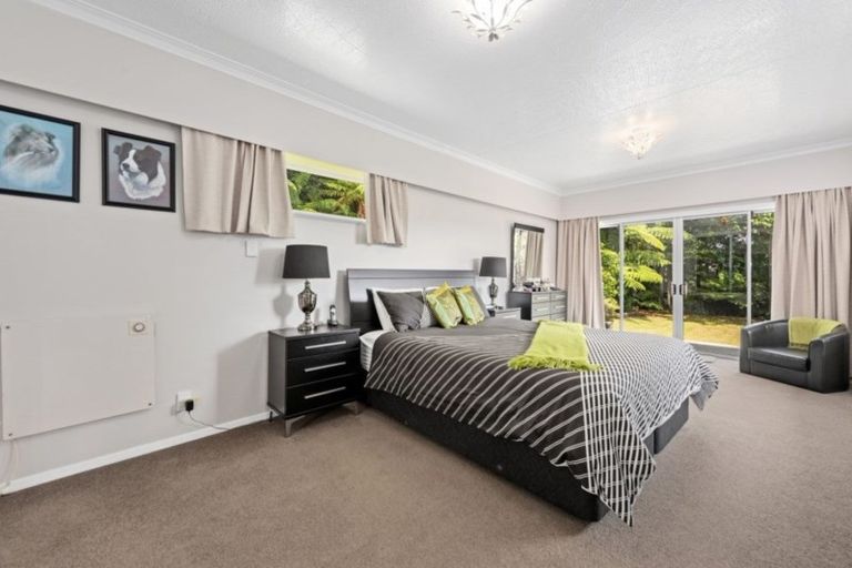 Photo of property in 74b Heretaunga Square, Silverstream, Upper Hutt, 5019