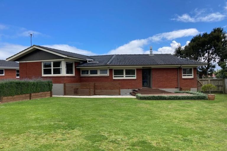 Photo of property in 4 Barnhill Crescent, Pahurehure, Papakura, 2113