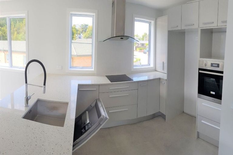 Photo of property in 12b Relko Crescent, Torbay, Auckland, 0630