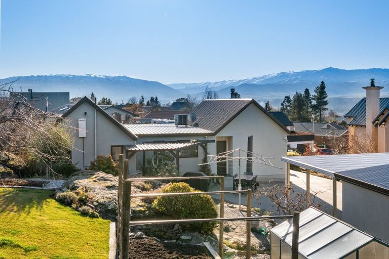 Photo of property in 39 Kamaka Crescent, Bridge Hill, Alexandra, 9320