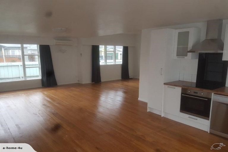 Photo of property in 80a Bell Road, Waiwhetu, Lower Hutt, 5010