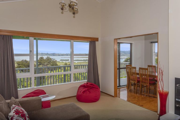 Photo of property in 14 Edge Street, Onerahi, Whangarei, 0110