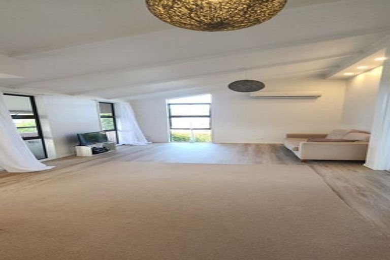 Photo of property in 1 Nukumea Common, Orewa, 0931