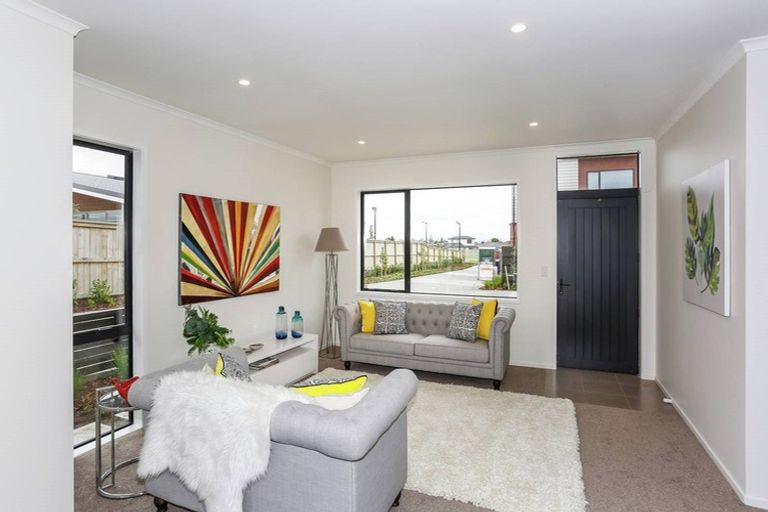Photo of property in 3 Fermi Lane, Papakura, 2110