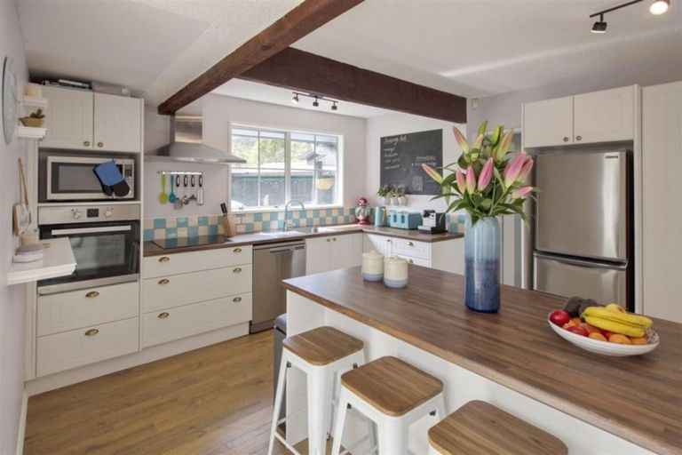 Photo of property in 35 Campbell Street, Sumner, Christchurch, 8081