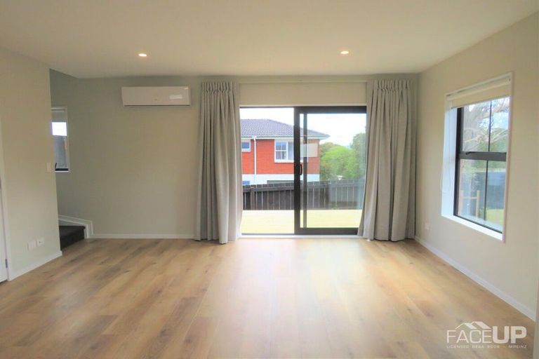 Photo of property in 15/15 Sunhill Road, Sunnyvale, Auckland, 0612