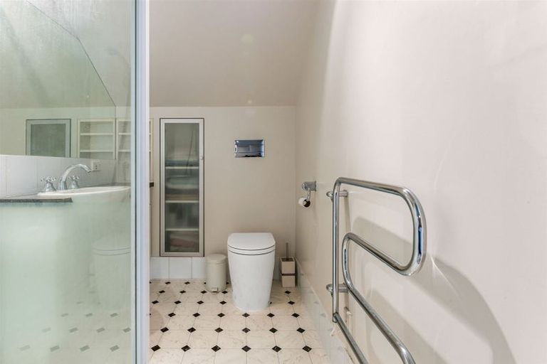 Photo of property in 15 Crichton Terrace, Cashmere, Christchurch, 8022