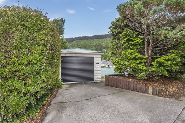 Photo of property in 31 Olivia Crescent, Tawa, Wellington, 5028