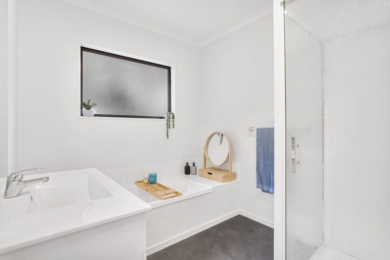 Photo of property in 12 Samuel Way, Judea, Tauranga, 3110