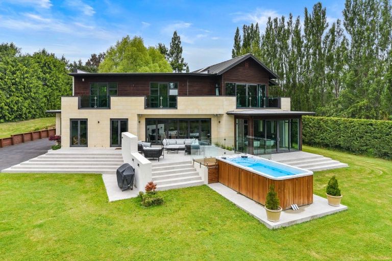 Photo of property in 131 Gladstone Road South, East Taieri, Mosgiel, 9024