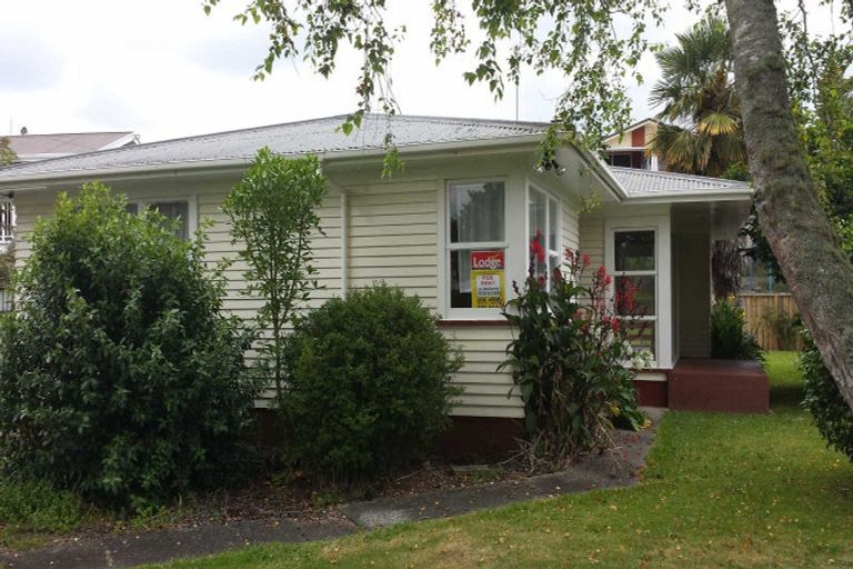 Photo of property in 15 Aurora Terrace, Hillcrest, Hamilton, 3216