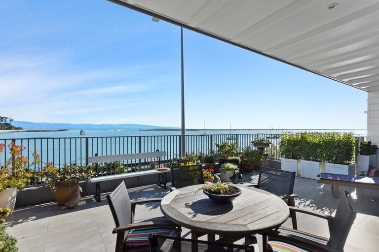 Photo of property in 1/371 Wakefield Quay, Stepneyville, Nelson, 7010