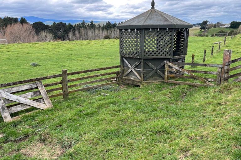 Photo of property in 185a Tipapakuku Road, Dannevirke, 4930