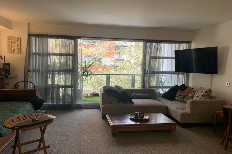 Photo of property in Gerondis Bldg Apartments, 205/60 Willis Street, Wellington Central, Wellington, 6011