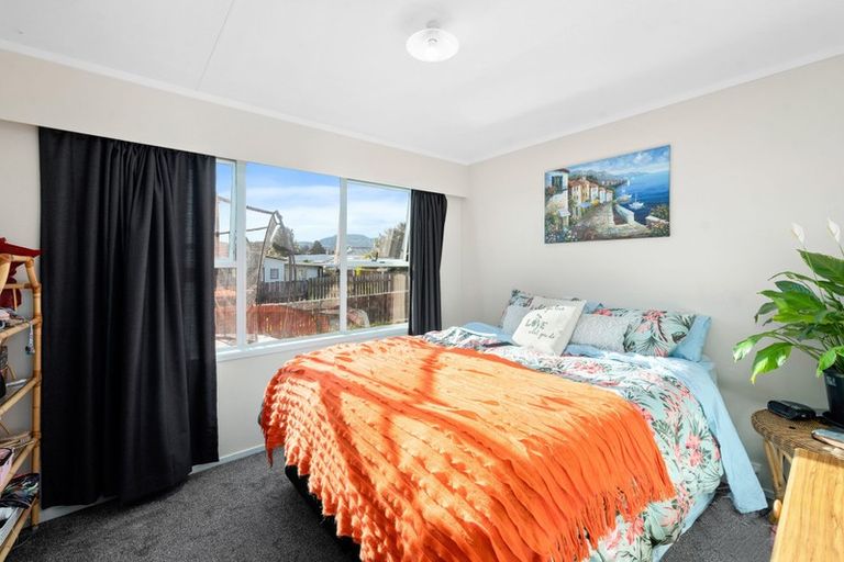 Photo of property in 18 Sequoia Crescent, Owhata, Rotorua, 3010