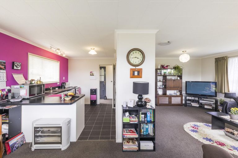 Photo of property in 53 Carter Crescent, Awapuni, Palmerston North, 4412